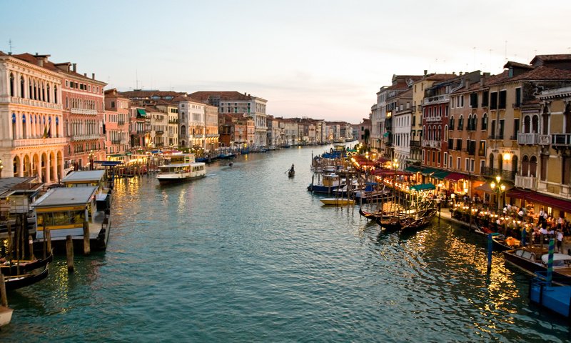 Обои венеция, канал, италия, здания, галеры, гондольеры, venice, channel, italy, building, galleys, gondoliers разрешение 3872x1936 Загрузить