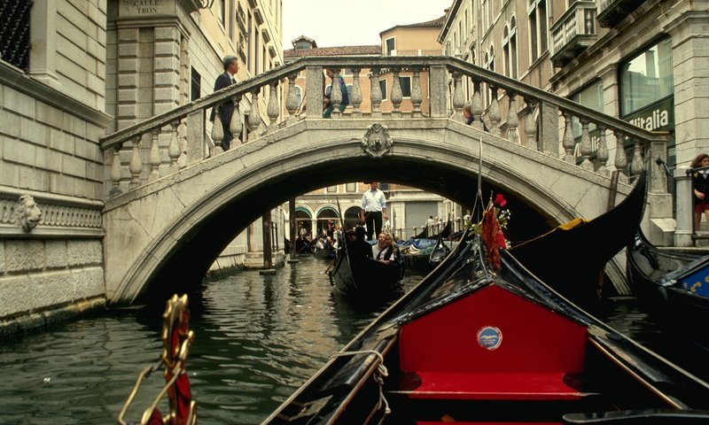 Обои мост, венеция, италия, гандолы, bridge, venice, italy, gandoli разрешение 2560x1600 Загрузить