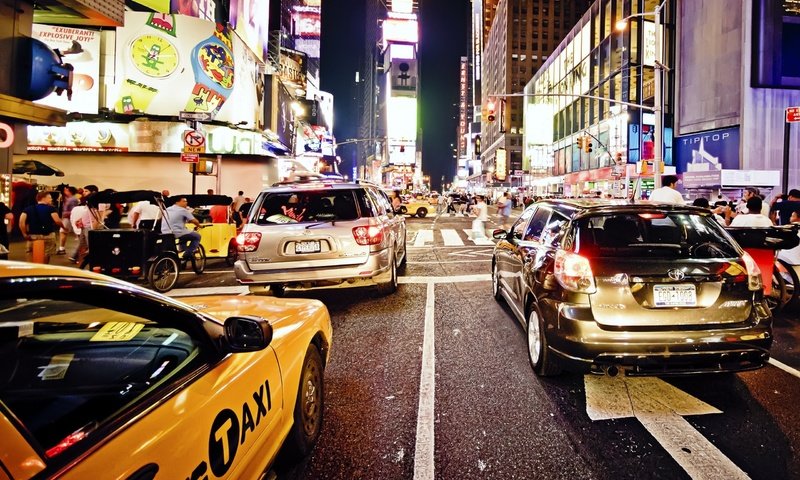 Обои дорога, ночь, улица, нью-йорк, машины, такси, road, night, street, new york, machine, taxi разрешение 2560x1600 Загрузить