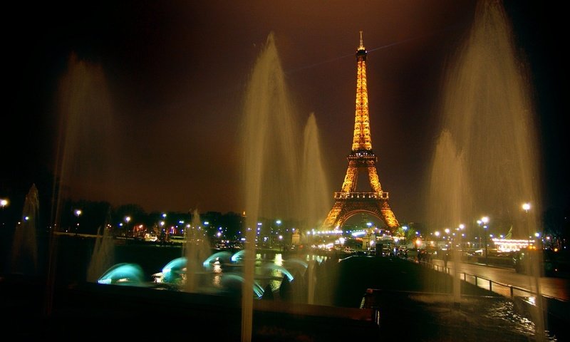 Обои ночь, париж, фонтан, эйфелева башня, night, paris, fountain, eiffel tower разрешение 2560x1600 Загрузить