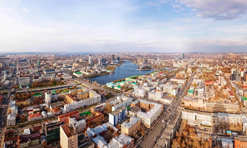 Обои панорама, вид сверху, улица, екатеринбург, panorama, the view from the top, street, ekaterinburg разрешение 3835x2200 Загрузить