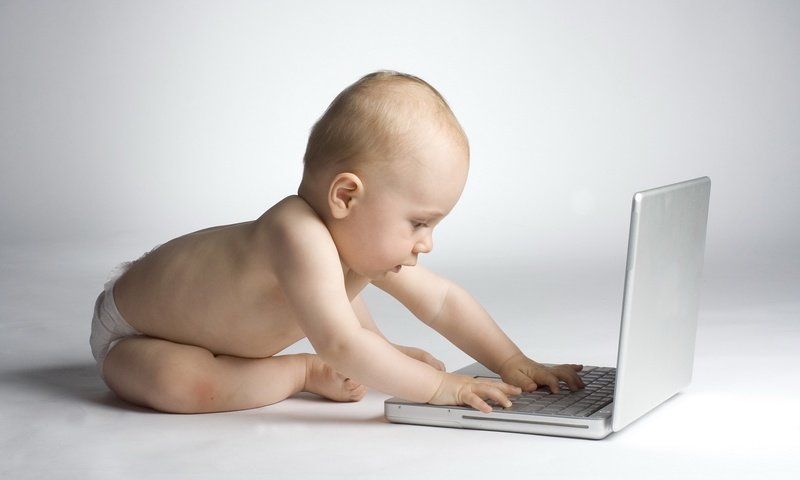 Обои ребенок, ноутбук, child, laptop разрешение 1920x1080 Загрузить