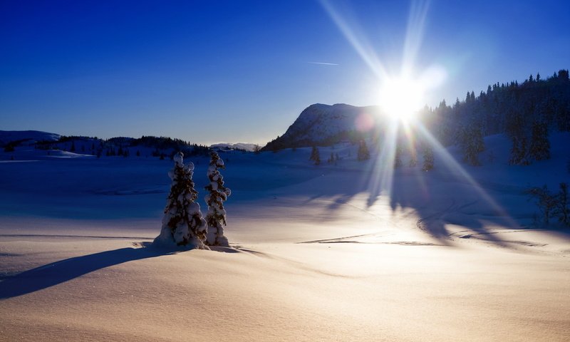 Обои горы, солнце, зима, mountains, the sun, winter разрешение 1920x1200 Загрузить