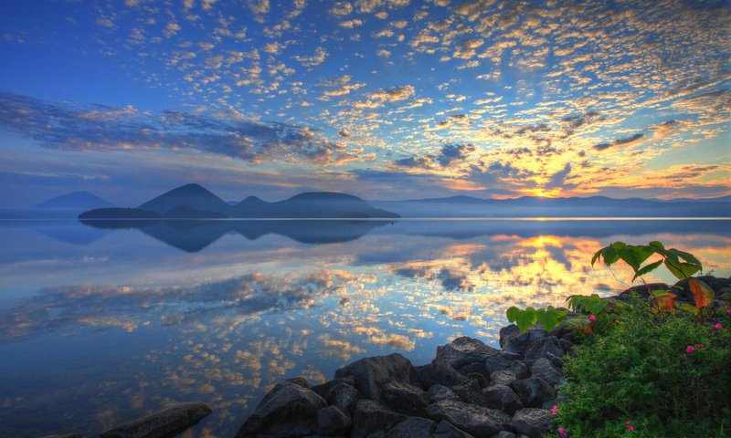 Обои япония, хоккайдо, озеро тоя, japan, hokkaido, lake toya разрешение 2048x1365 Загрузить