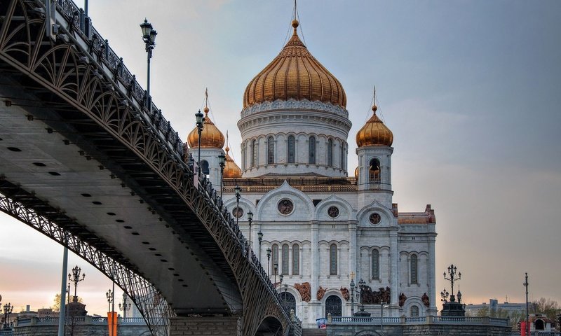 Обои храм, москва, мост, храм христа спасителя, temple, moscow, bridge, the cathedral of christ the savior разрешение 1920x1200 Загрузить