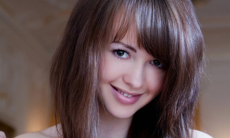 Обои девушка, улыбка, взгляд, шатенка, nastya e, girl, smile, look, brown hair разрешение 1920x1200 Загрузить