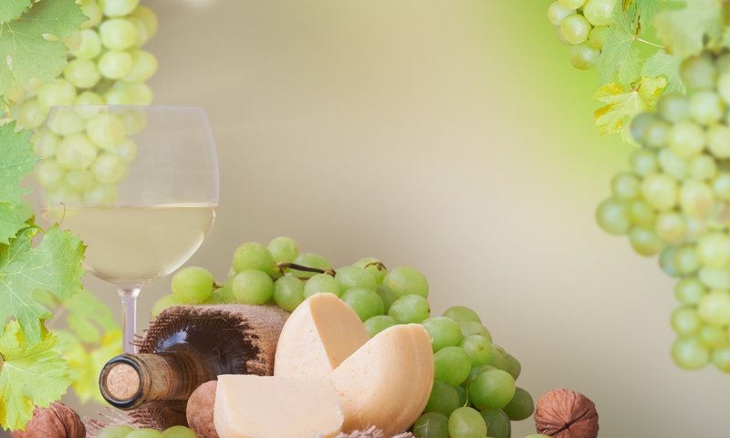 Обои орехи, виноград, бокал, сыр, вино, бутылка, nuts, grapes, glass, cheese, wine, bottle разрешение 4000x2942 Загрузить