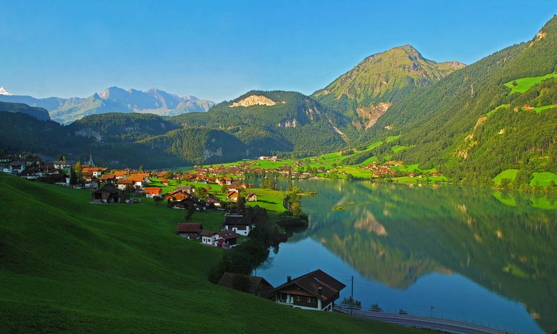 Обои озеро, горы, пейзаж, швейцария, коммуна лунгерн, lake, mountains, landscape, switzerland, the municipality of lungern разрешение 3072x1728 Загрузить