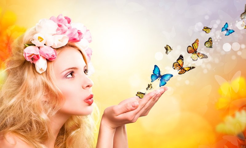 Обои цветы, девушка, бабочки, ладони, летят, flowers, girl, butterfly, palm, fly разрешение 2560x1600 Загрузить