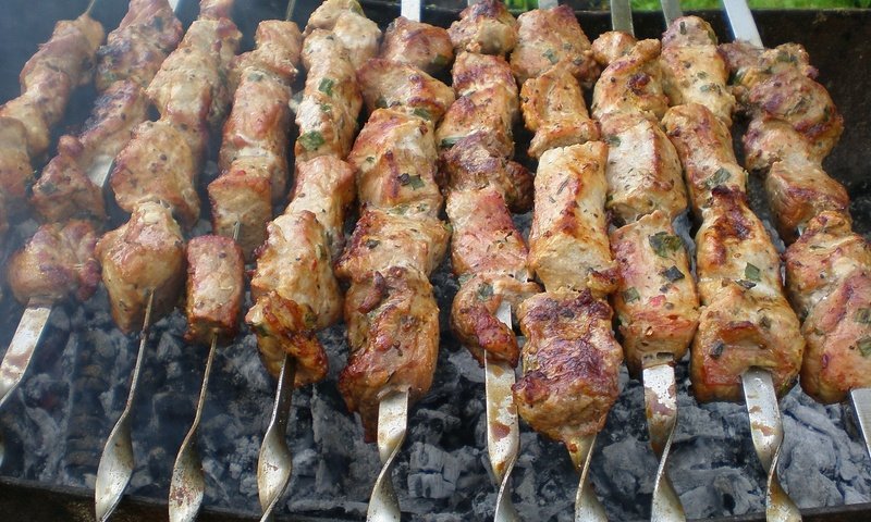 Обои природа, мясо, шашлык, шампура, мангал, nature, meat, kebab, skewers, grill разрешение 1920x1200 Загрузить
