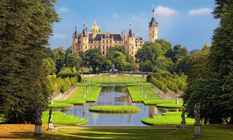 Обои деревья, мекленбург-передняя померания, парк, schweriner schloss, schwerin palace, замок, пруд, дворец, германия, шверин, шверинский замок, trees, mecklenburg-vorpommern, park, castle, pond, palace, germany, schwerin, schwerin castle разрешение 2560x1600 Загрузить