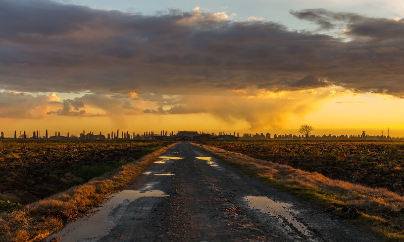 Обои дорога, облака, закат, италия, дождь, road, clouds, sunset, italy, rain разрешение 1920x1200 Загрузить