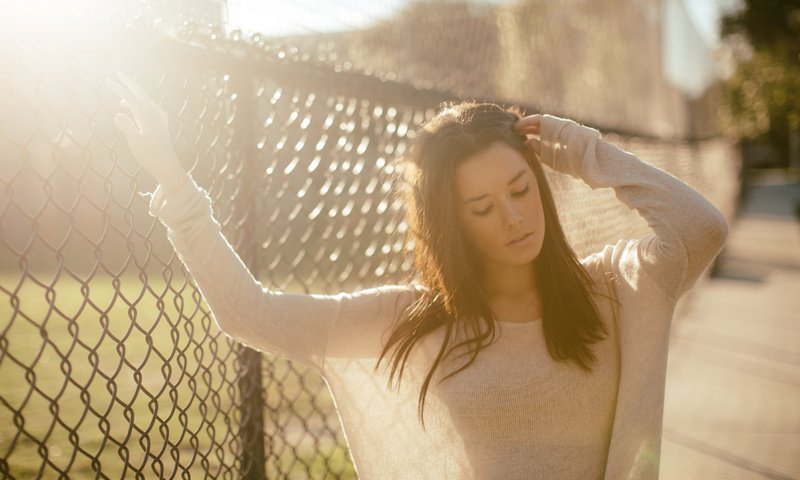 Обои девушка, портрет, брюнетка, забор, модель, сетка, лицо, hanna russell, girl, portrait, brunette, the fence, model, mesh, face разрешение 3000x2000 Загрузить