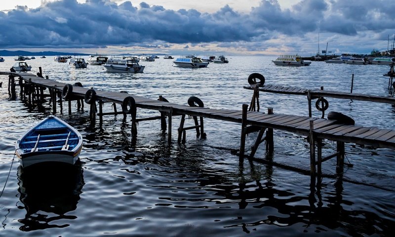 Обои озеро, лодки, пирс, причал, лодка, боливия, копакабана, озеро титикака, lake, boats, pierce, pier, boat, bolivia, copacabana, lake titicaca разрешение 1920x1080 Загрузить