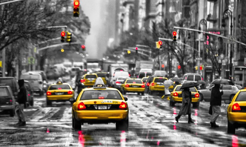 Обои дорога, люди, город, улица, дождь, здания, такси, road, people, the city, street, rain, building, taxi разрешение 3840x2400 Загрузить