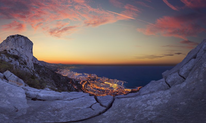 Обои огни, закат, море, панорама, город, монако, lights, sunset, sea, panorama, the city, monaco разрешение 2880x1800 Загрузить