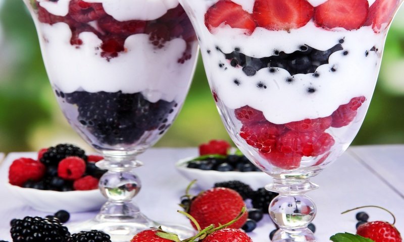 Обои мороженое, фрукты, клубника, ягоды, десерт, сладкий, ice cream, fruit, strawberry, berries, dessert, sweet разрешение 2880x2797 Загрузить