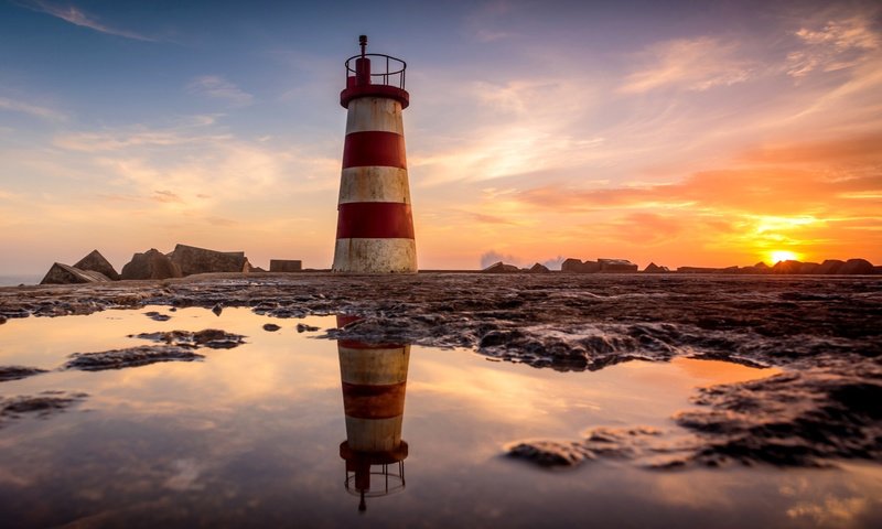 Обои небо, закат, пейзаж, море, маяк, португали, povoa, the sky, sunset, landscape, sea, lighthouse, portugal разрешение 2048x1365 Загрузить