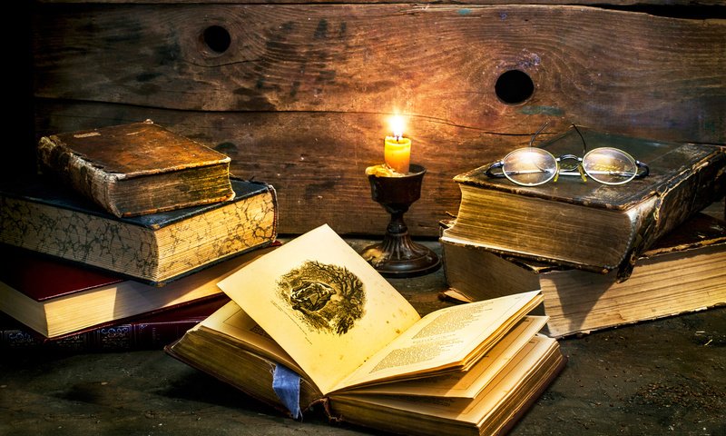 Обои очки, книги, свеча, книга, страницы, чтение, by candle light, glasses, books, candle, book, page, reading разрешение 2048x1460 Загрузить