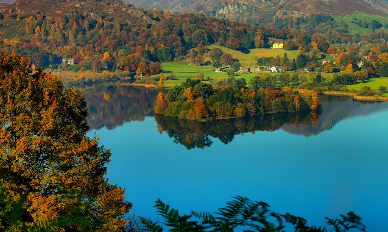 Обои озеро, helm crag, озеро грасмир, холмы, деревня грасмир, осень, камбрия, деревня, фьельды, англия, остров, озёрный край, lake district national park, grasmere village, lake, lake grasmere, hills, the village of grasmere, autumn, cumbria, village, the fells, england, island, the lake district разрешение 2881x1920 Загрузить