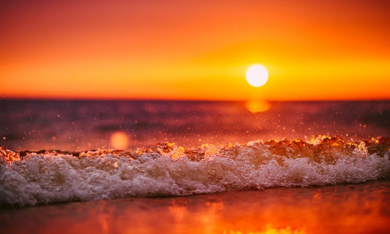Обои природа, волны, закат, море, пляж, nature, wave, sunset, sea, beach разрешение 2048x1367 Загрузить