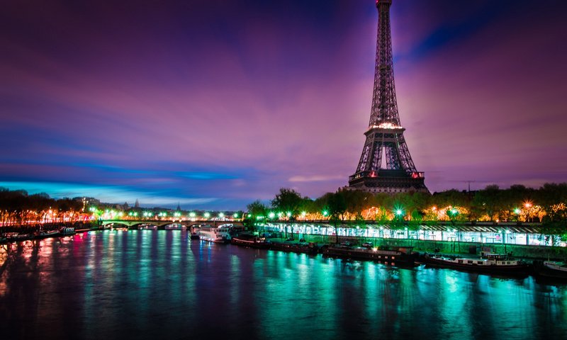 Обои огни, вечер, река, париж, франция, эйфелева башня, lights, the evening, river, paris, france, eiffel tower разрешение 1920x1200 Загрузить