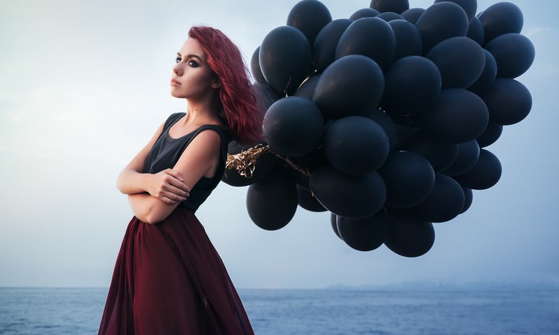 Обои небо, девушка, море, шарики, the sky, girl, sea, balls разрешение 5456x3637 Загрузить