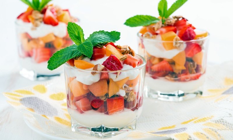 Обои мята, фрукты, ягоды, десерт, фруктовый салат, mint, fruit, berries, dessert, fruit salad разрешение 2048x1367 Загрузить