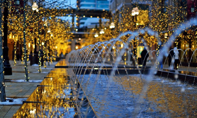 Обои зима, город, улица, гирлянды, фонтаны, winter, the city, street, garland, fountains разрешение 1920x1200 Загрузить