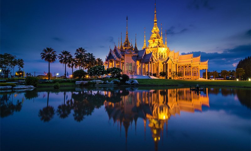 Обои ночь, отражение, тайланд, дворец, night, reflection, thailand, palace разрешение 1920x1200 Загрузить