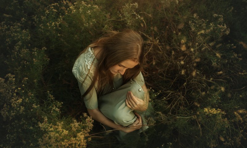 Обои трава, девушка, tj drysdale, evening light, grass, girl разрешение 2048x1365 Загрузить