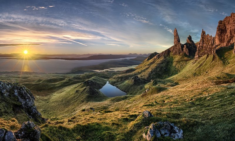 Обои трава, горы, восход, природа, пейзаж, море, остров, шотландия, grass, mountains, sunrise, nature, landscape, sea, island, scotland разрешение 2560x1600 Загрузить