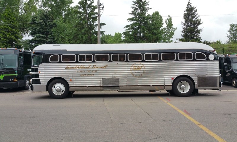 Обои 1947 bus разрешение 5312x2988 Загрузить