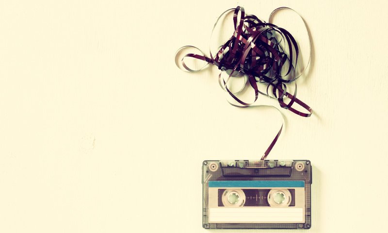 Обои лента, касета, блястит, пластик, кассета, аудиокассета, tape, cassette, plastic, audio cassette разрешение 4143x2676 Загрузить