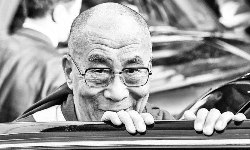 Обои улыбка, лицо, dalai lama, далай-лама, smile, face, the dalai lama разрешение 2444x1683 Загрузить