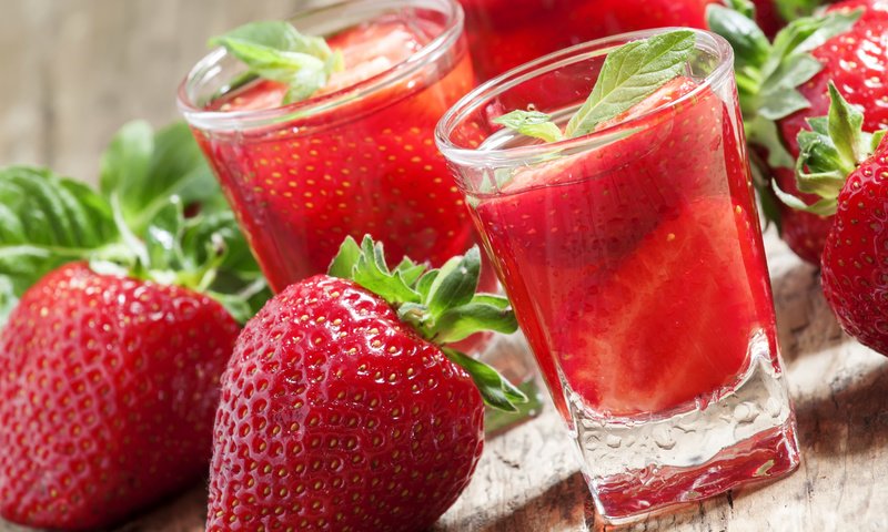 Обои напиток, клубника, ягоды, напитки, drink, strawberry, berries, drinks разрешение 4752x3168 Загрузить
