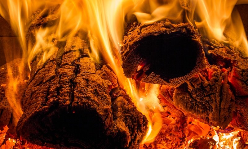 Обои пламя, огонь, жар, дрова, flame, fire, heat, wood разрешение 2700x1800 Загрузить