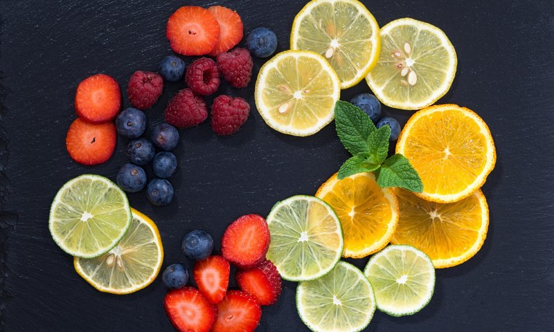 Обои фрукты, ягоды, цитрусы, fruit, berries, citrus разрешение 2048x1367 Загрузить