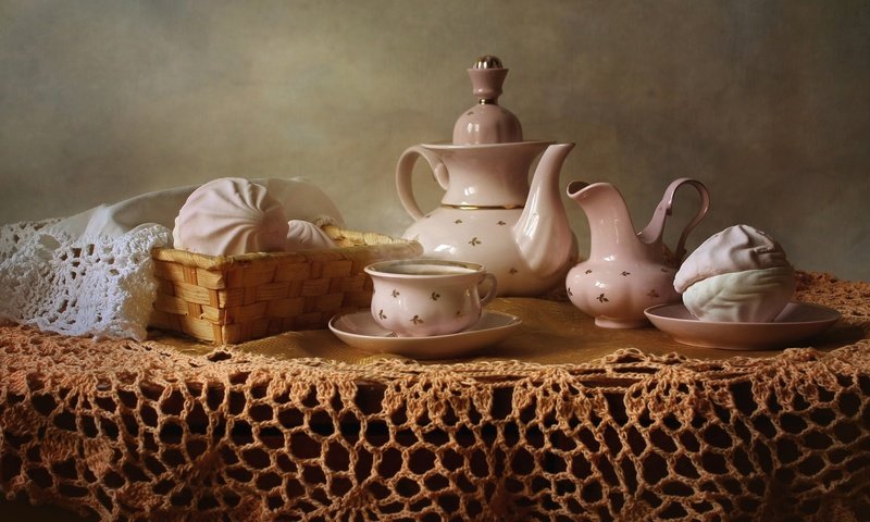 Обои чай, посуда, зефир, скатерть, сервиз, tea, dishes, marshmallows, tablecloth, set разрешение 1920x1222 Загрузить