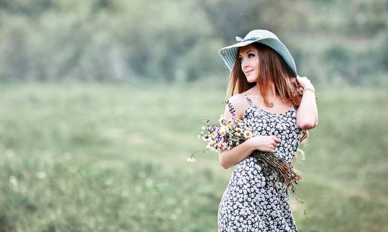 Обои цветы, девушка, шляпка, flowers, girl, hat разрешение 2560x1600 Загрузить