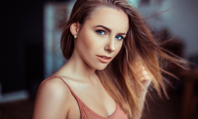 Обои девушка, портрет, взгляд, лицо, ветер, jonas jäschke, вероника бонд, girl, portrait, look, face, the wind, veronica bond разрешение 2048x1366 Загрузить