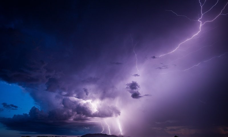 Обои небо, тучи, молния, гроза, стихия, the sky, clouds, lightning, the storm, element разрешение 2048x1365 Загрузить