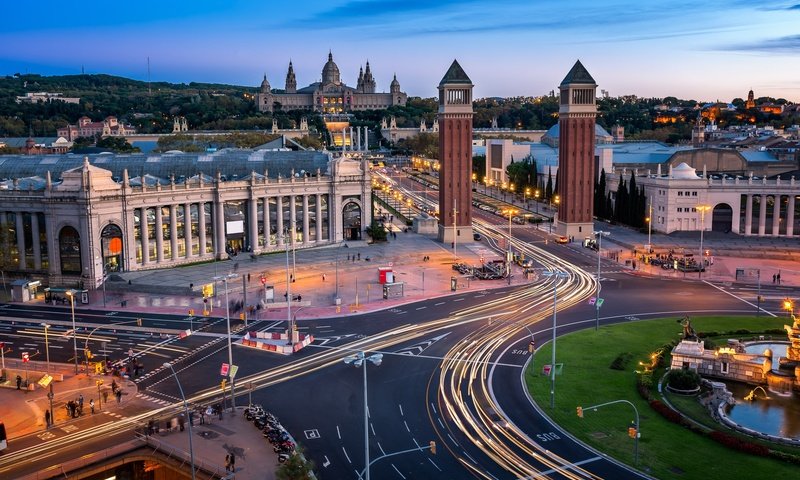 Обои дорога, башни, архитектура, испания, барселона, road, tower, architecture, spain, barcelona разрешение 2000x1333 Загрузить