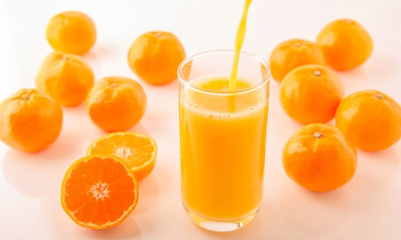 Обои фрукты, стакан, мандарины, цитрусы, сок, fruit, glass, tangerines, citrus, juice разрешение 5000x3327 Загрузить