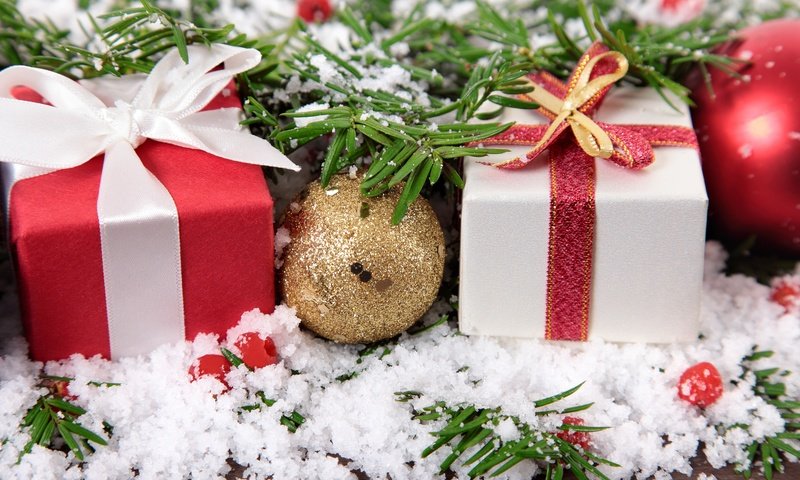 Обои снег, новый год, шары, подарки, рождество, snow, new year, balls, gifts, christmas разрешение 5616x3744 Загрузить