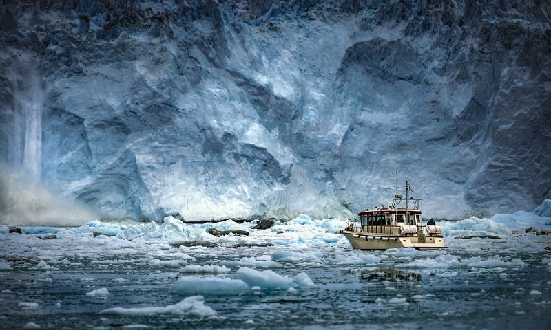 Обои море, корабль, лёд, льдины, sea, ship, ice разрешение 2048x1152 Загрузить