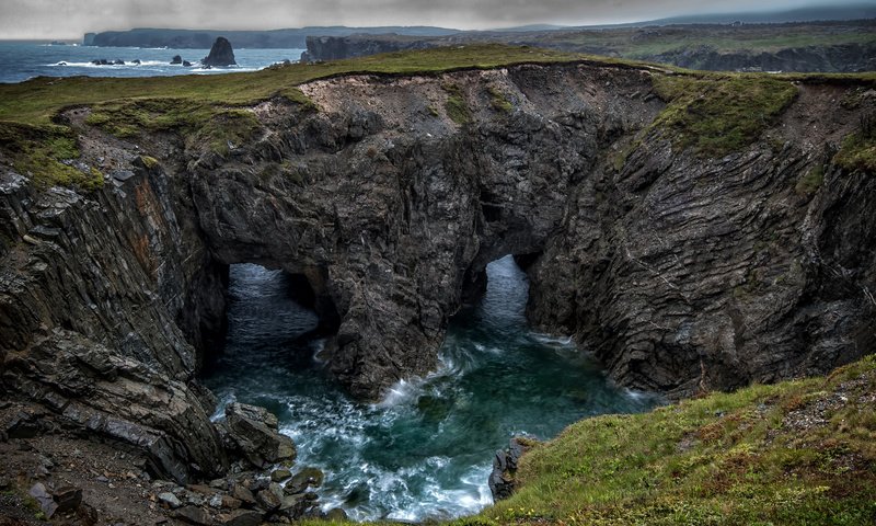 Обои скалы, море, шторм, грот, пасмурно, rocks, sea, storm, the grotto, overcast разрешение 2048x1367 Загрузить