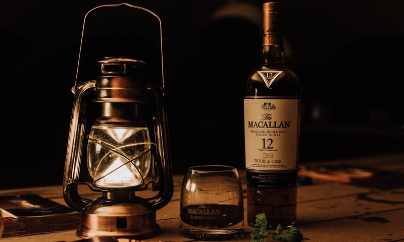 Обои фонарь, стакан, бутылка, алкоголь, виски, lantern, glass, bottle, alcohol, whiskey разрешение 2048x1367 Загрузить