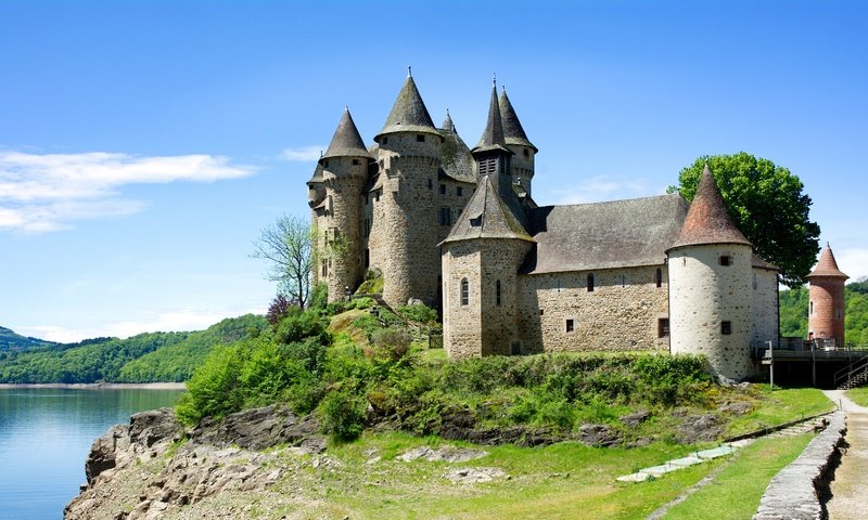 Обои небо, озеро, солнце, зелень, лес, замок, франция, chateau de val, lanobre, the sky, lake, the sun, greens, forest, castle, france разрешение 3404x2000 Загрузить