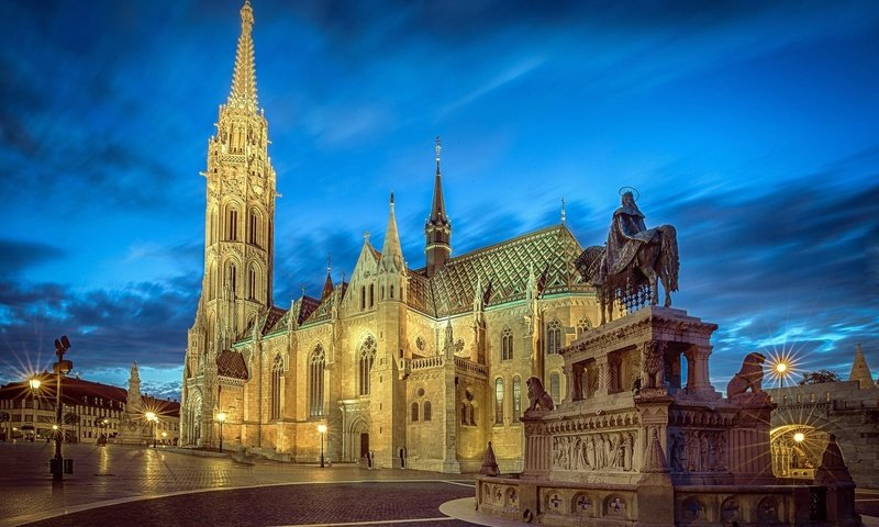 Обои вечер, собор, церковь, памятник, площадь, венгрия, будапешт, the evening, cathedral, church, monument, area, hungary, budapest разрешение 2450x1550 Загрузить